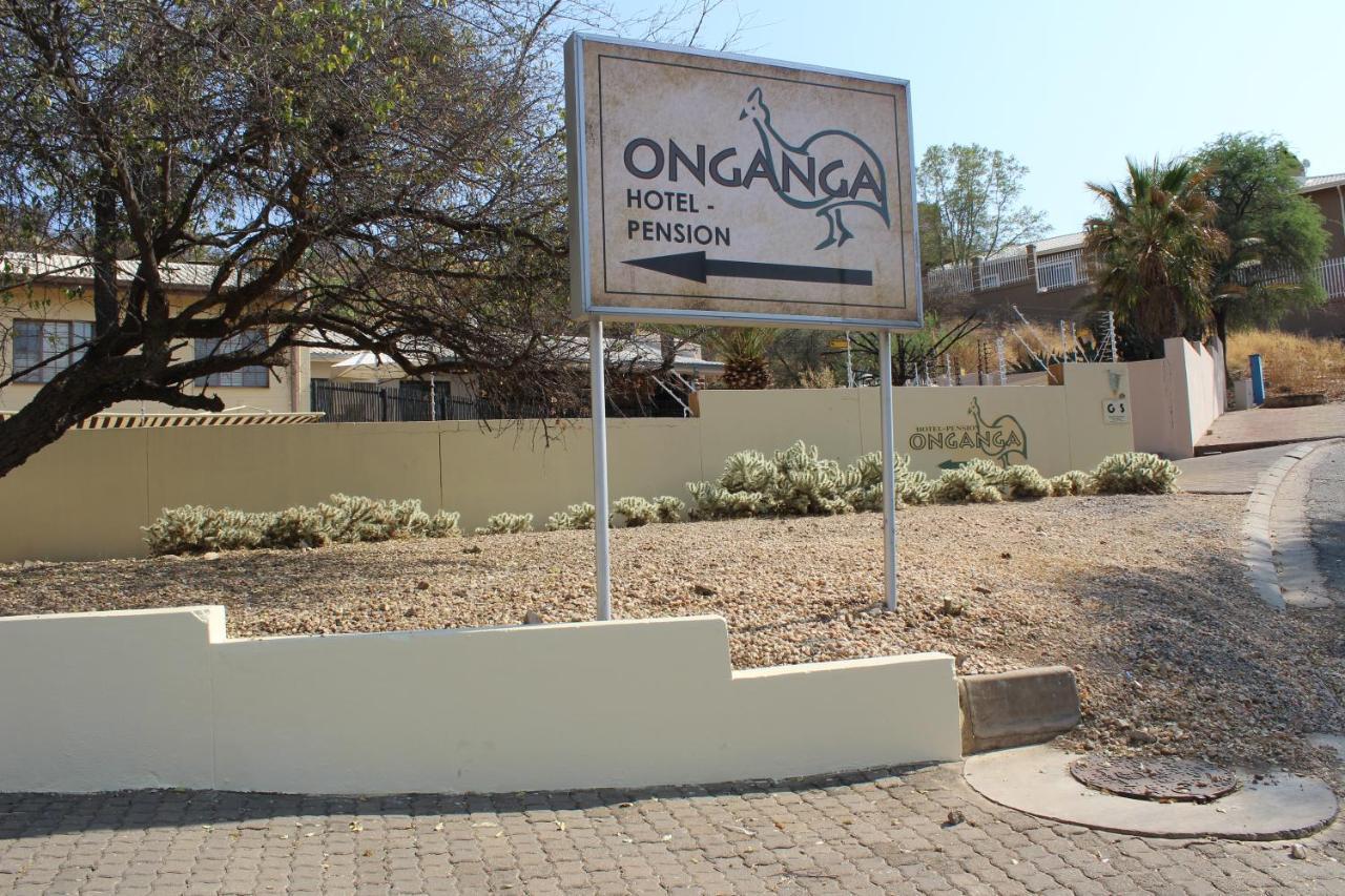Onganga Hotel Pension 빈트후크 외부 사진