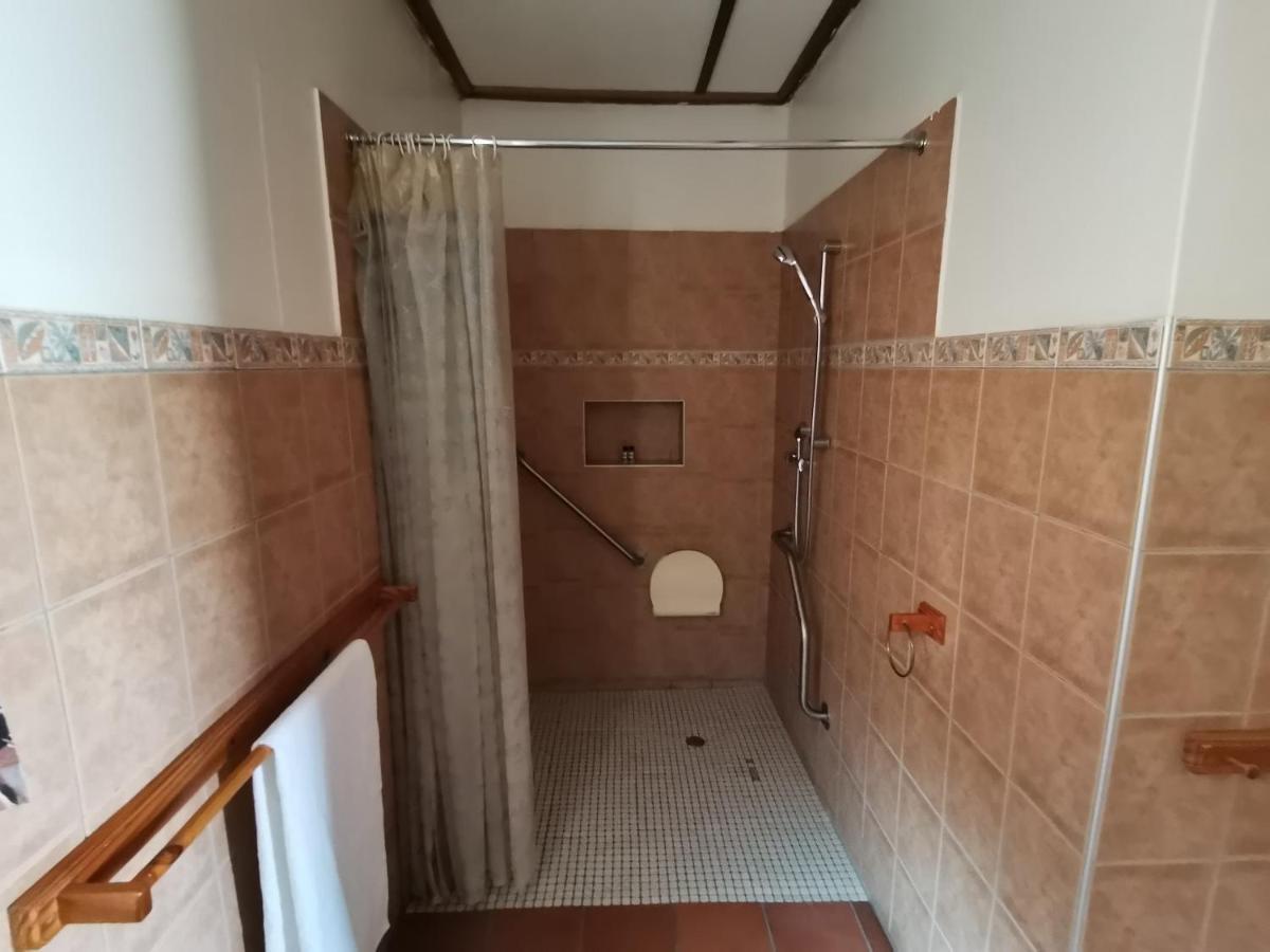 Onganga Hotel Pension 빈트후크 외부 사진